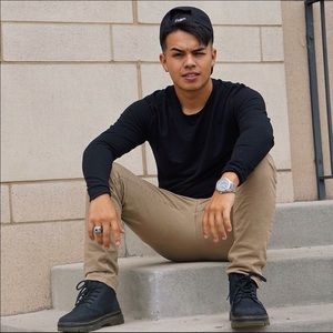 Meet your Posher, Justin